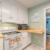 Отель Fort Walton Coastal Retreat w/ Yard: Walk to Beach, фото 2