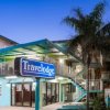 Отель Travelodge by Wyndham Fort Lauderdale Beach в Форт-Лодердейле