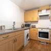 Отель BEST PRICE! Superb city centre apartment, 2 Superkings or 4 singles Smart TV & Sofa bed- FREE SECURE, фото 3