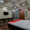Отель Crystal Studio by OYO Rooms, фото 5