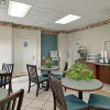 Отель Americas Best Value Inn & Suites - Memphis Graceland, фото 8