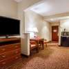 Отель Comfort Suites East Brunswick - South River, фото 3