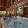 Отель Holly Berry 4 Bedroom Home with Hot Tub, фото 11