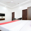 Отель Mm Crown By OYO Rooms, фото 17