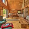 Отель Gorgeous Cabin Retreat on Lake Lanier!, фото 2