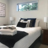 Отель Oxley's Waterfront Luxury Apartment, фото 4