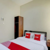 Отель Anugrah Rr Syariah by OYO Rooms, фото 2