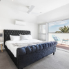 Отель The Jetty Beach Apartment by Ready Set Host, фото 6