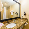 Отель Comfort Suites Shenandoah-The Woodlands, фото 9