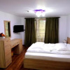 Отель Pensiunea Casa Zarnesteana, фото 7