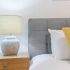 Отель HomeHotel-Stylish Apt next to Train & Westfield в Сиднее