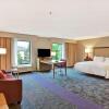 Отель Hampton Inn & Suites Ashland, фото 25