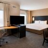Отель Residence Inn by Marriott Louisville Old Henry, фото 3