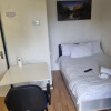 Отель Medway Luxury Retreat Free Parking Free Wi-fi, фото 13