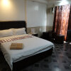 Отель OYO 138 White Palace Hotel, фото 3