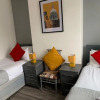 Отель Gateway Mews Wv1 Stays 5beds Parking Long Stay Discounts, фото 11