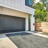 Отель Modern Home w/ Yard: 2 Mi to Downtown Houston!, фото 1