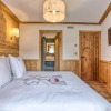 Отель Les 3 Chalets Des 3 Vallees - Chalet Val Thorens, фото 2