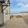 Отель Beach Breeze Croyde 2 Bed, Sleeps 4-5, Sea Beach Views, фото 1