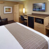 Отель LivINN Hotel Cincinnati / Sharonville Convention Center, фото 2