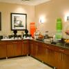 Отель Hampton Inn and Suites College Station, фото 25