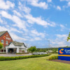 Отель Comfort Inn & Suites Hampton near Coliseum, фото 22