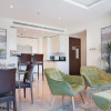 Отель Bright and Stylish 1BR in JLT, фото 12
