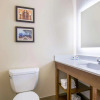 Отель Comfort Inn & Suites Harrisburg - Hershey West, фото 10