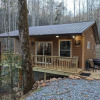 Отель Deep Creek Hideaway 2 Bedroom Cabin by RedAwning, фото 1
