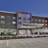 Отель Holiday Inn Express & Suites Houston East - Beltway 8, an IHG Hotel в Хьюстоне