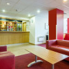 Отель Travelodge Croydon Central, фото 2