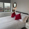 Отель Bracknell - a Spectacular Dual Aspect 1 Bedroom Flat, фото 2