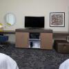 Отель Hampton Inn & Suites Clinton - I-26, фото 4