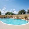 Отель Comfort Inn & Suites Lantana - West Palm Beach South, фото 29