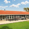 Отель 10 Person Holiday Home in Humble, фото 12