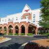 Отель Hampton Inn Charlotte-Belmont at Montcross, фото 1