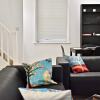 Отель Modern 2 Bedroom House by the Station, фото 4