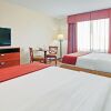 Отель Holiday Inn Express Hotel & Suites Canton, фото 27