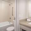 Отель Quality Inn Atlantic Beach - Mayo Clinic Jax Area, фото 27