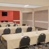 Отель Executive Inn and Suites College Station, фото 12