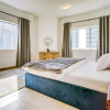 Отель Palatial 2BR Apartment with Sleek Finish, фото 26