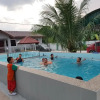 Отель Mri Homestay Sg Buloh - 3 Br House on First Floor With Centralised Pool, фото 4