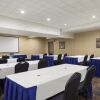 Отель Country Inn & Suites by Radisson, San Jose International Airport, CA, фото 11