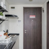 Отель Highest Value Studio Room at Bintaro Icon Apartment, фото 13