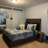Отель Stylish Condo-Steps to Beach w-3B/3B+4 Beds+Games, фото 1