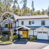 Отель Deer Ridge - Home in Woods w/ Ping Pong Table by Yosemite Region Resorts, фото 1