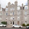 Отель Suite Apartments Aberdeen City в Абердине