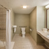 Отель Quality Inn & Suites, фото 8