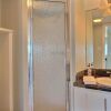 Отель Water's Edge 6LC 4 Bedrooms 2 Bathrooms Home, фото 11