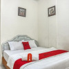 Отель RedDoorz Syariah @ Raya Tajem Maguwo, фото 4
